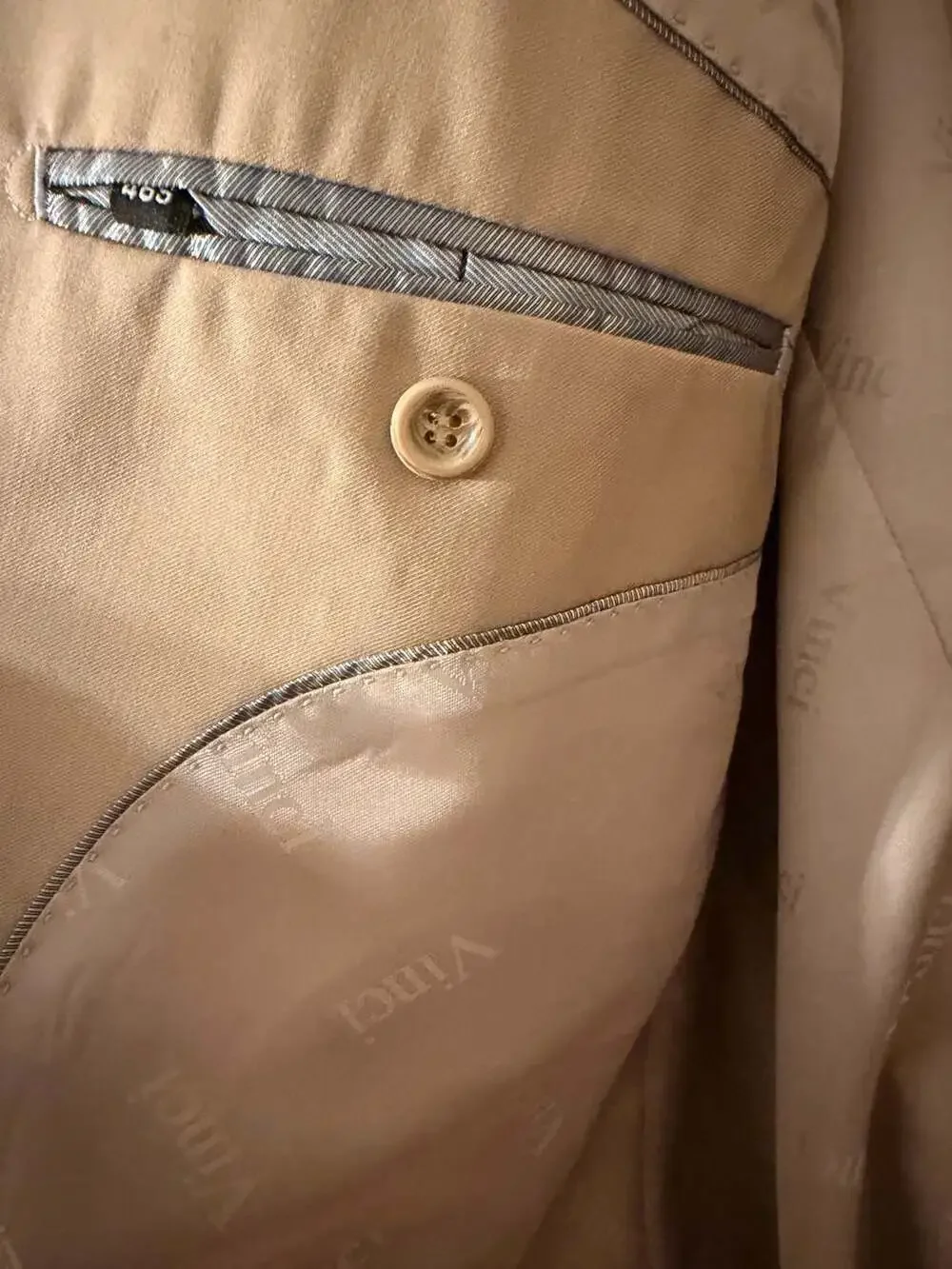 Vinci Men's Super 150's Designed in Italy Beige Two-Button Sport Coat 46S